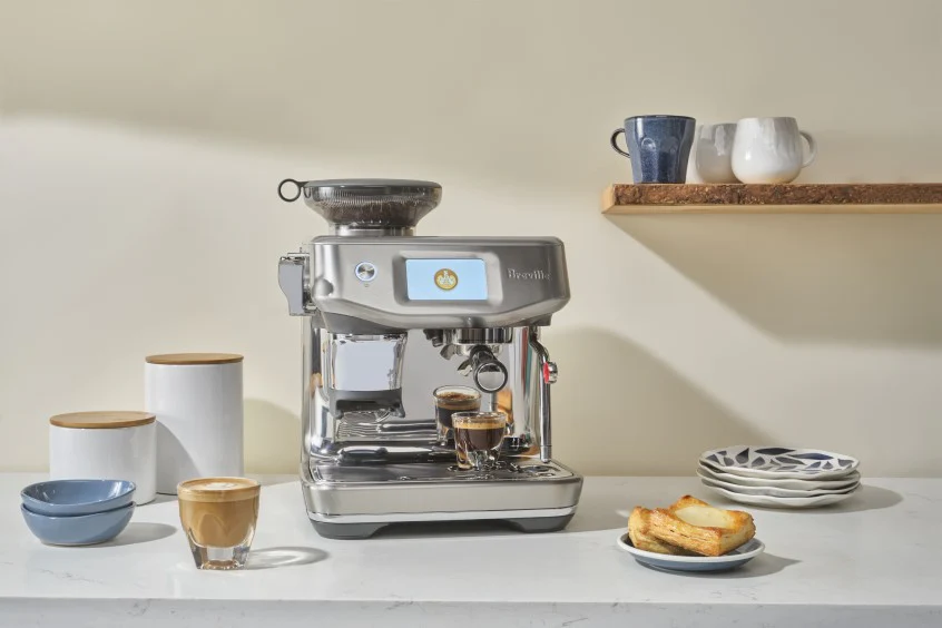 Read more about the article Quick Heat, Perfect Brew: How the Breville Barista Touch Espresso Machine Delivers in Seconds